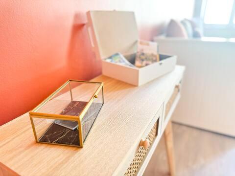 Food And Chill - Deux Appartements Hypercentre - 1 Theme Cinema - By Primo C0Nciergerie Tournus Exterior foto